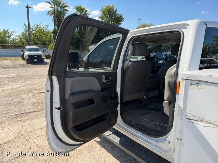 image for item FB8361 2017 Chevrolet Silverado 3500HD Crew Cab utility bed pickup truck