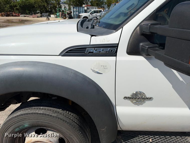 image for item FB8362 2015 Ford F550 utility / service truck
