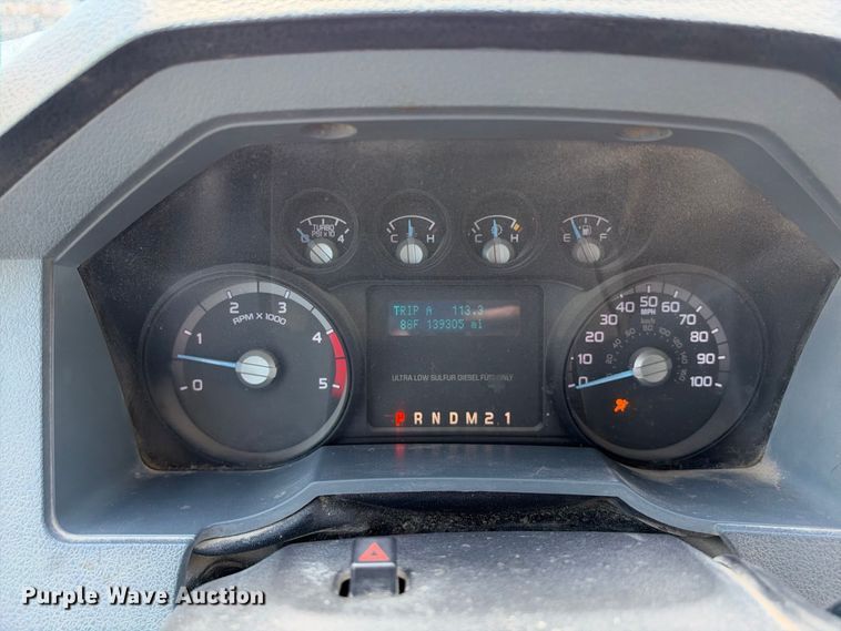 image for item FB8362 2015 Ford F550 utility / service truck