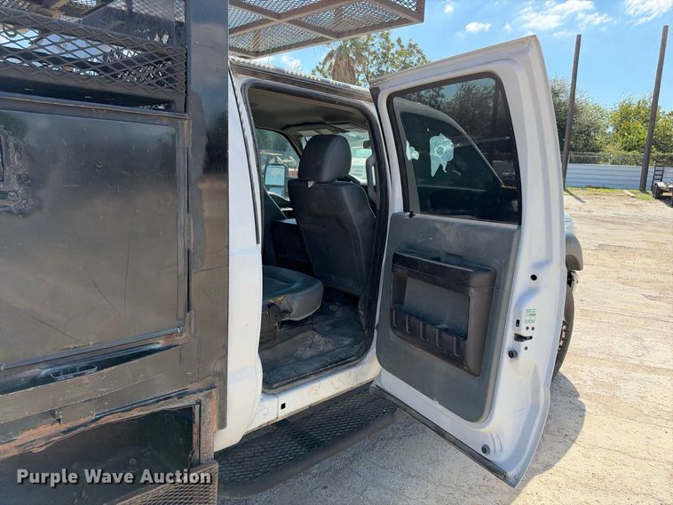 image for item FB8362 2015 Ford F550 utility / service truck