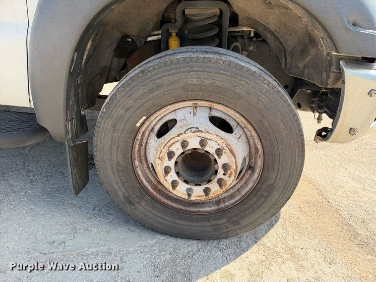 image for item FB8362 2015 Ford F550 utility / service truck