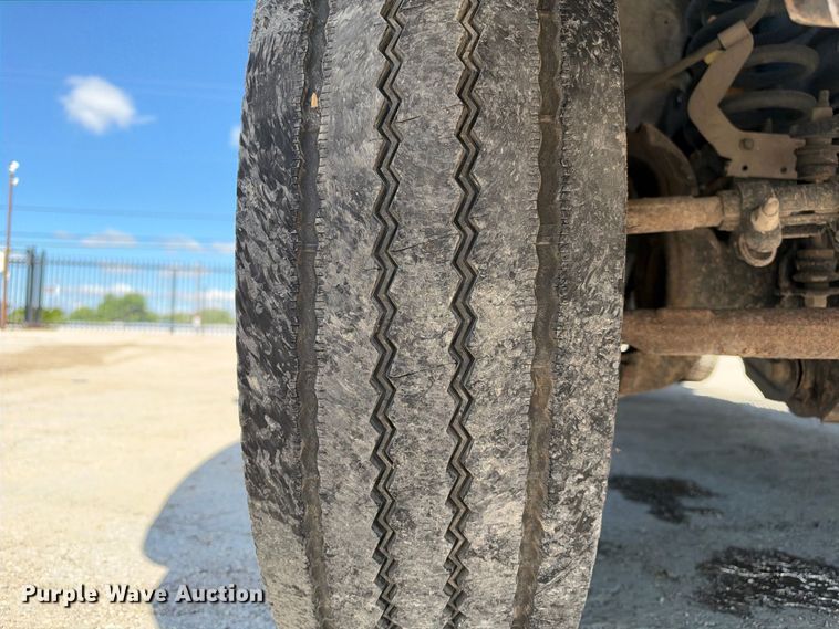 image for item FB8362 2015 Ford F550 utility / service truck