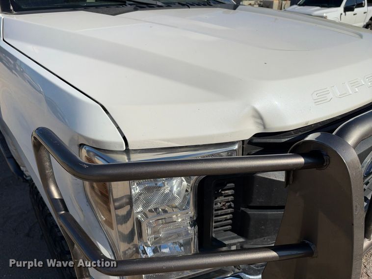image for item FB8372 2019 Ford F250 Super Duty Crew Cab pickup truck