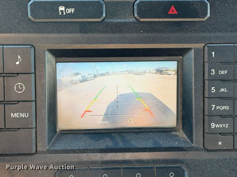 image for item FB8372 2019 Ford F250 Super Duty Crew Cab pickup truck