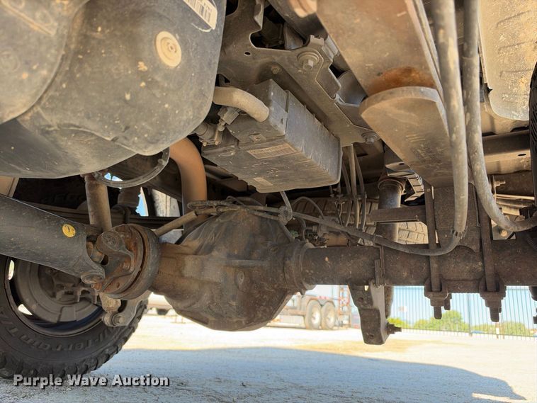 image for item FB8372 2019 Ford F250 Super Duty Crew Cab pickup truck