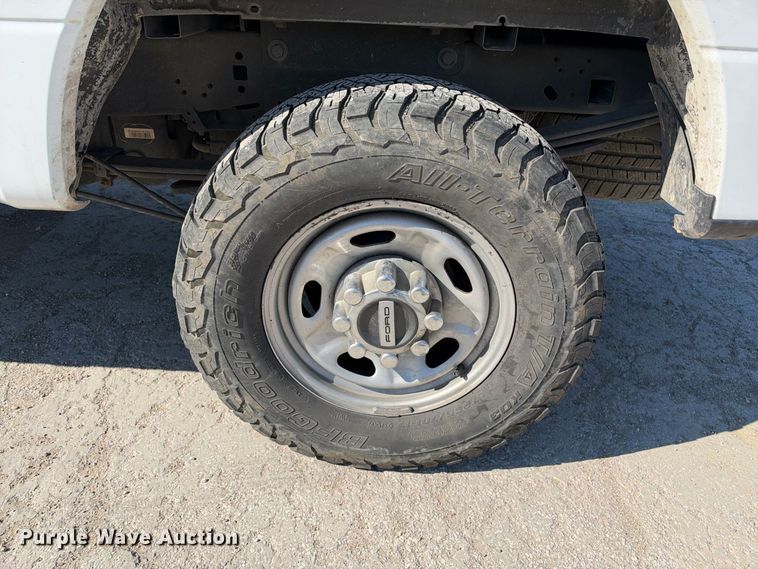 image for item FB8372 2019 Ford F250 Super Duty Crew Cab pickup truck