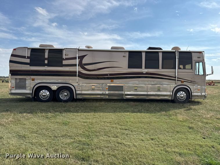 image for item FB8978 1991 Prevost XL- 40 Angola RV