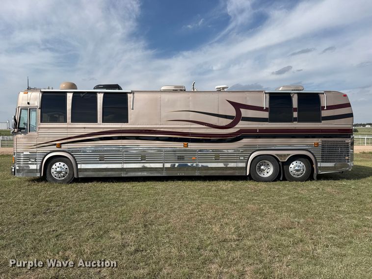 image for item FB8978 1991 Prevost XL- 40 Angola RV