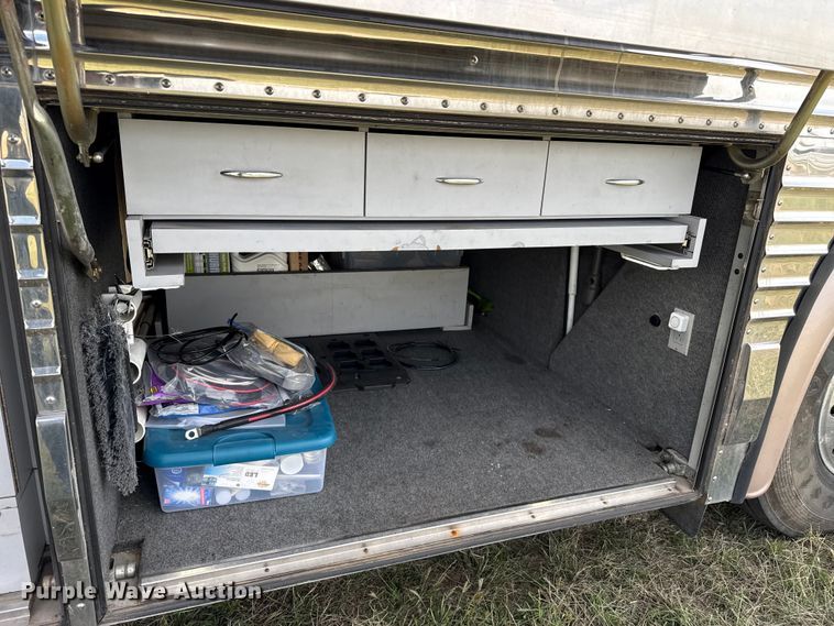 image for item FB8978 1991 Prevost XL- 40 Angola RV