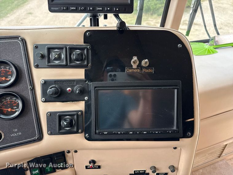 image for item FB8978 1991 Prevost XL- 40 Angola RV