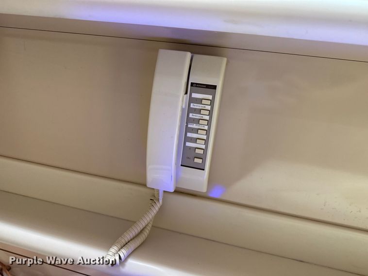 image for item FB8978 1991 Prevost XL- 40 Angola RV