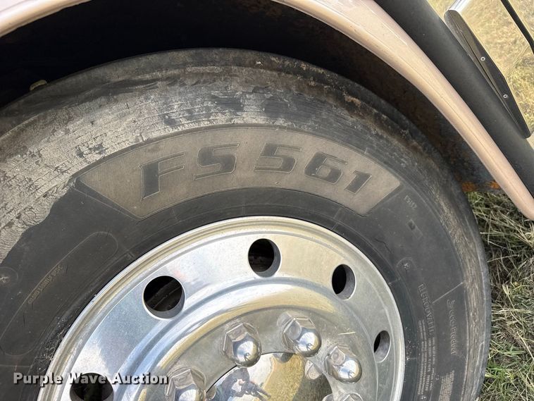 image for item FB8978 1991 Prevost XL- 40 Angola RV