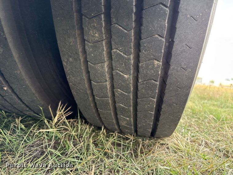 image for item FB8978 1991 Prevost XL- 40 Angola RV