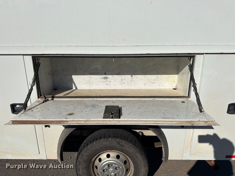 image for item FB8986 2017 Ram Promaster 3500 utility van