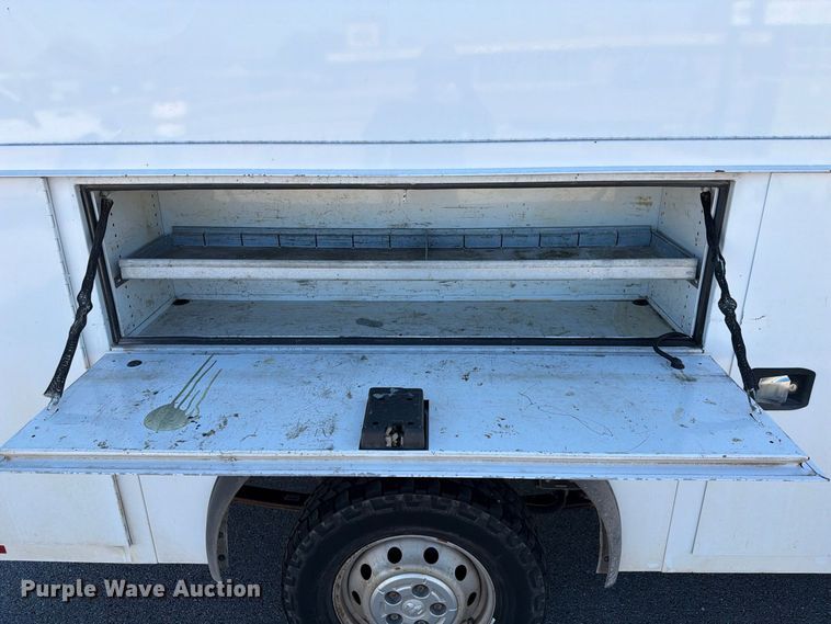 image for item FB8986 2017 Ram Promaster 3500 utility van