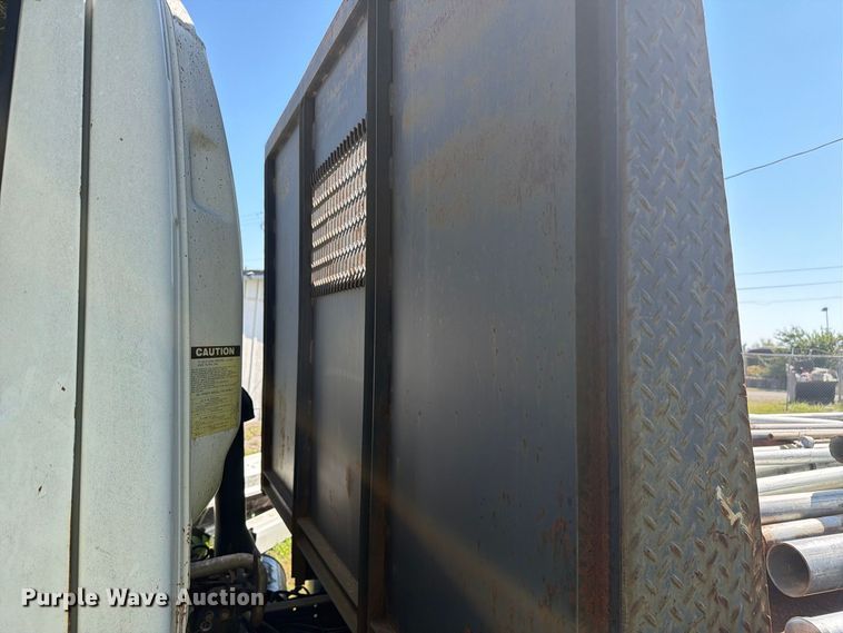 image for item FC3385 1999 Isuzu NPR flatbed truck