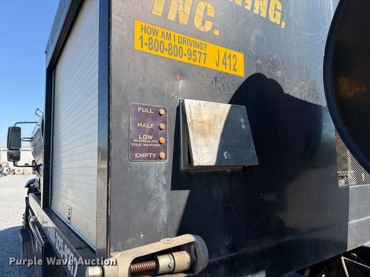 image for item FC3421 2005 International 4300 sewer jetter truck