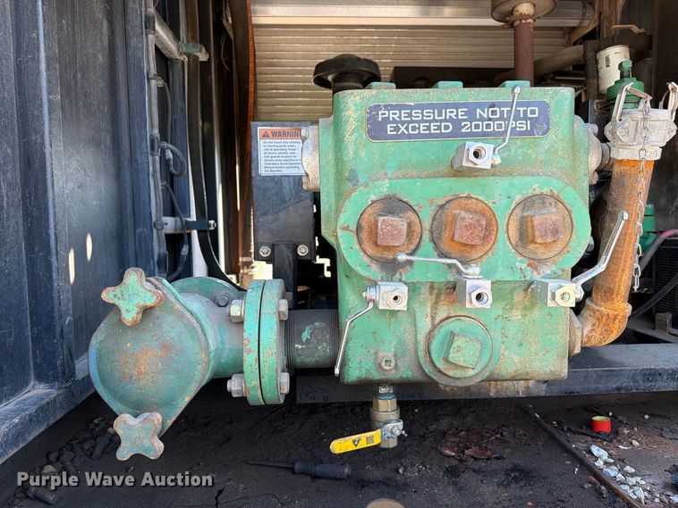 image for item FC3421 2005 International 4300 sewer jetter truck