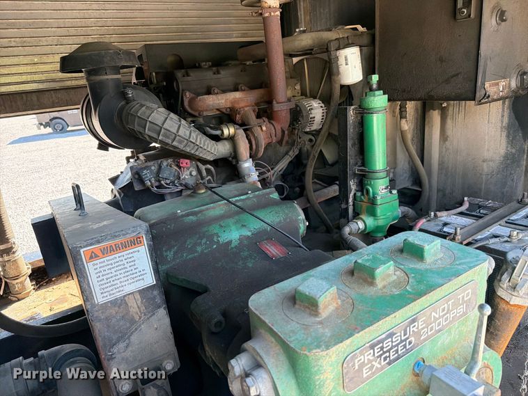 image for item FC3421 2005 International 4300 sewer jetter truck