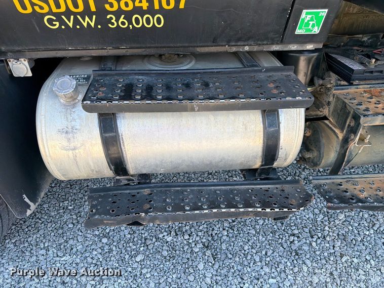 image for item FC3421 2005 International 4300 sewer jetter truck
