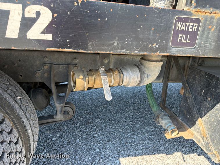 image for item FC3421 2005 International 4300 sewer jetter truck