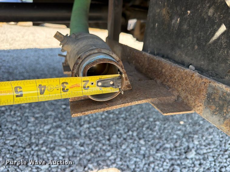 image for item FC3421 2005 International 4300 sewer jetter truck