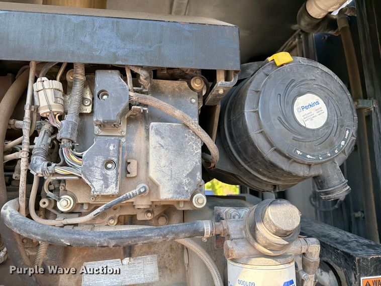 image for item FC3421 2005 International 4300 sewer jetter truck