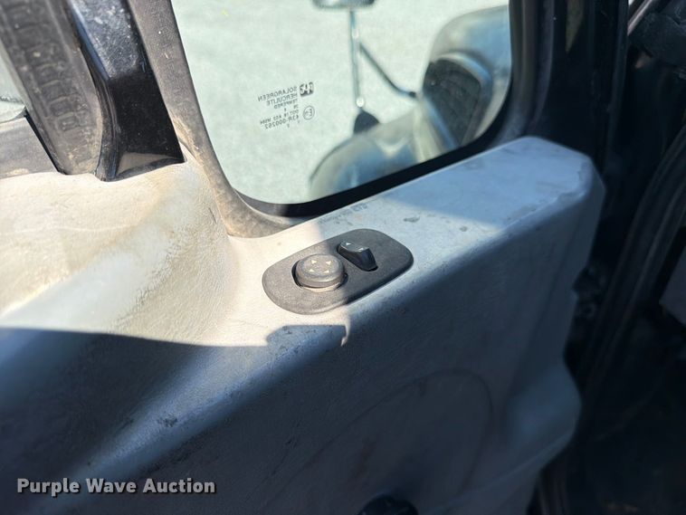 image for item FC3421 2005 International 4300 sewer jetter truck