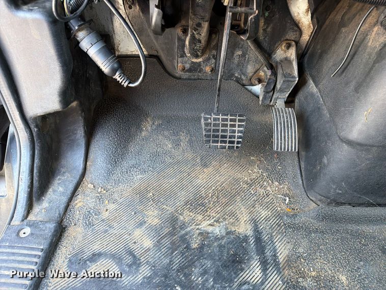 image for item FC3421 2005 International 4300 sewer jetter truck