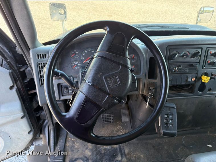 image for item FC3421 2005 International 4300 sewer jetter truck