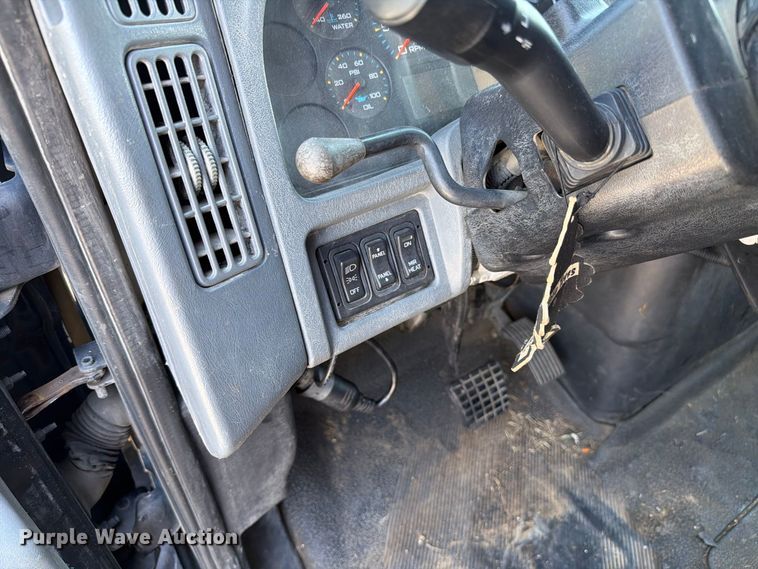 image for item FC3421 2005 International 4300 sewer jetter truck
