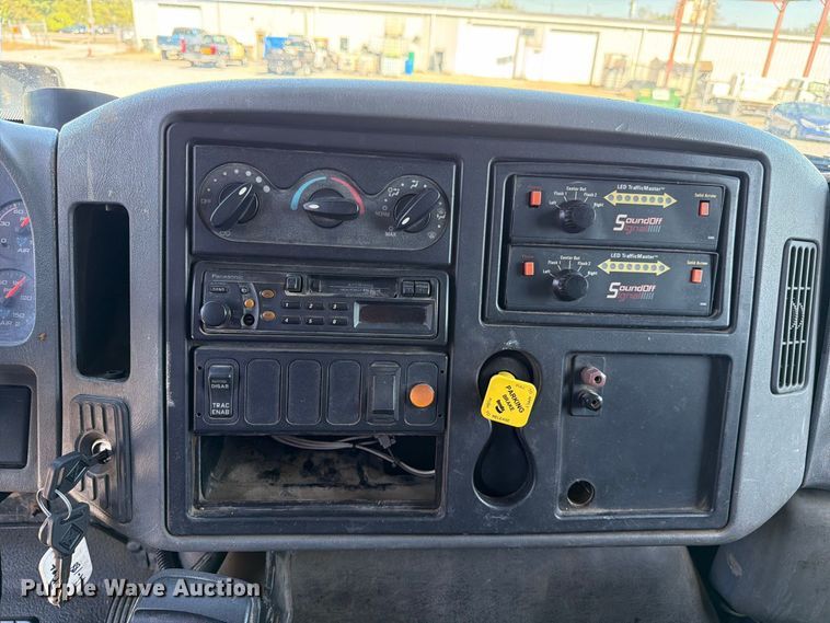 image for item FC3421 2005 International 4300 sewer jetter truck