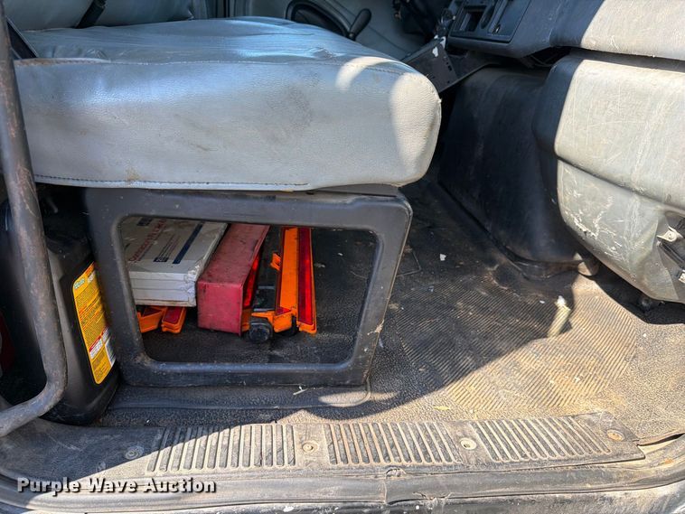 image for item FC3421 2005 International 4300 sewer jetter truck