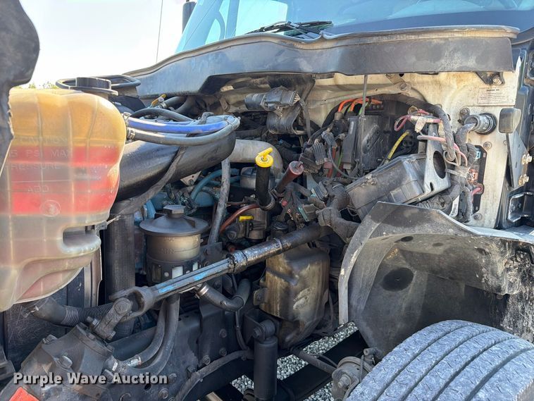 image for item FC3421 2005 International 4300 sewer jetter truck