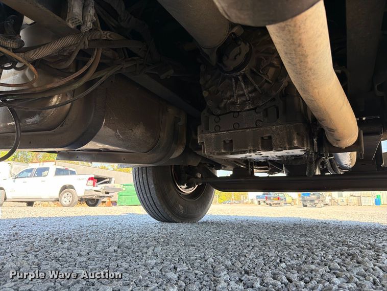 image for item FC3421 2005 International 4300 sewer jetter truck