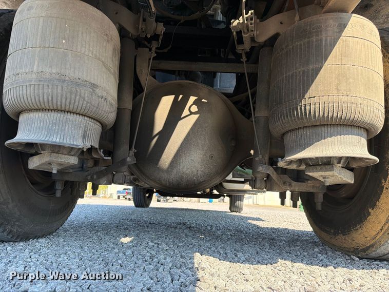 image for item FC3421 2005 International 4300 sewer jetter truck