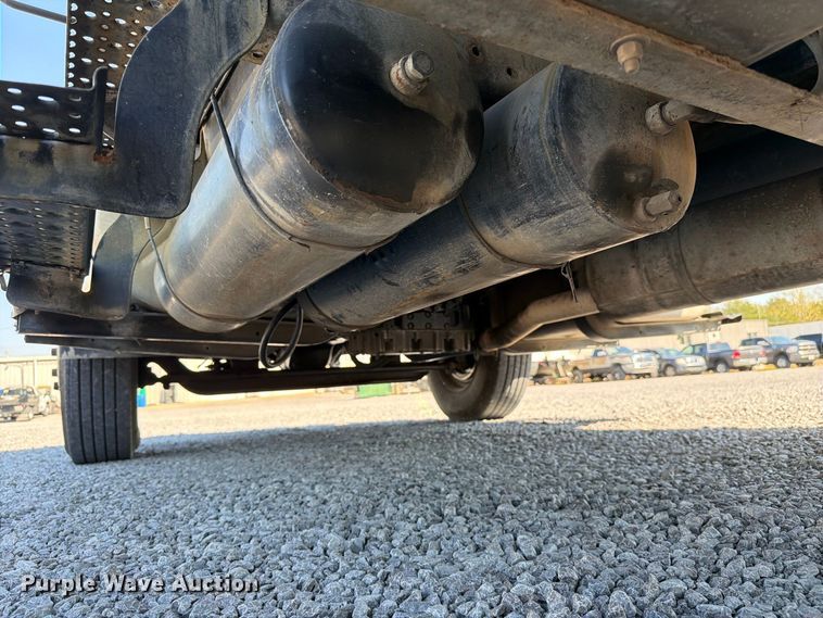 image for item FC3421 2005 International 4300 sewer jetter truck