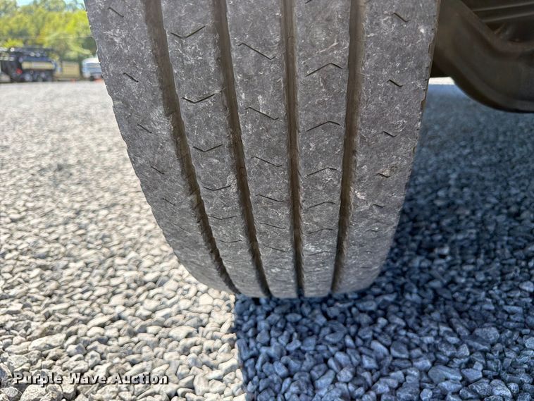 image for item FC3421 2005 International 4300 sewer jetter truck