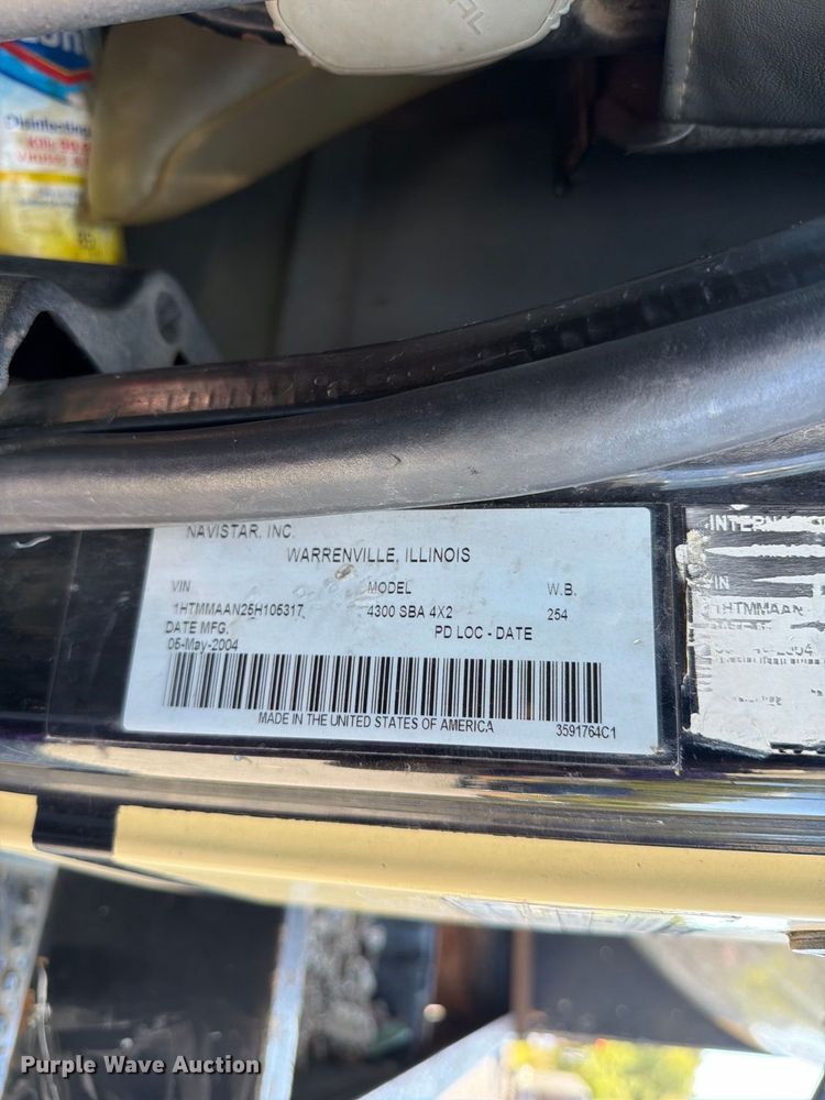 image for item FC3421 2005 International 4300 sewer jetter truck