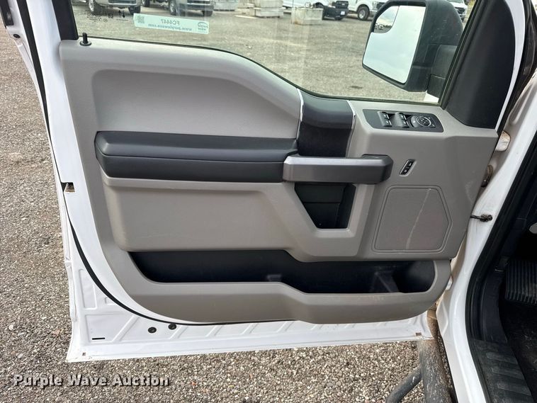 image for item FC4447 2020 Ford F150 Crew Cab pickup truck