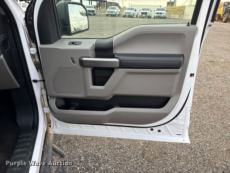 image for item FC4447 2020 Ford F150 Crew Cab pickup truck