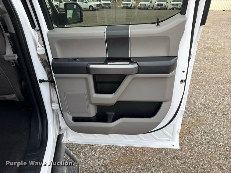 image for item FC4447 2020 Ford F150 Crew Cab pickup truck