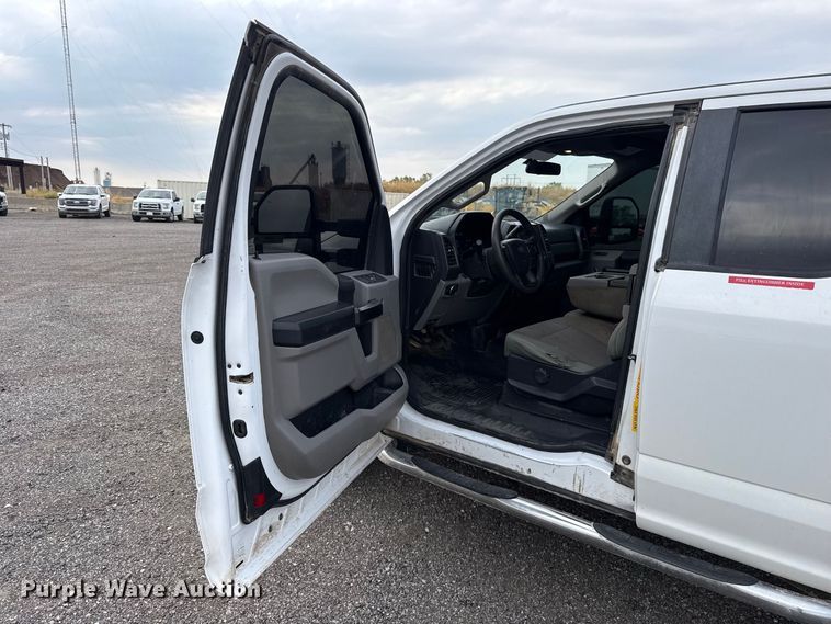 image for item FC4448 2019 Ford F250 Super Duty Ext. Cab pickup truck