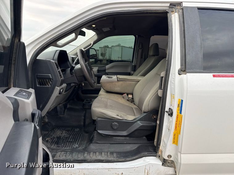 image for item FC4448 2019 Ford F250 Super Duty Ext. Cab pickup truck