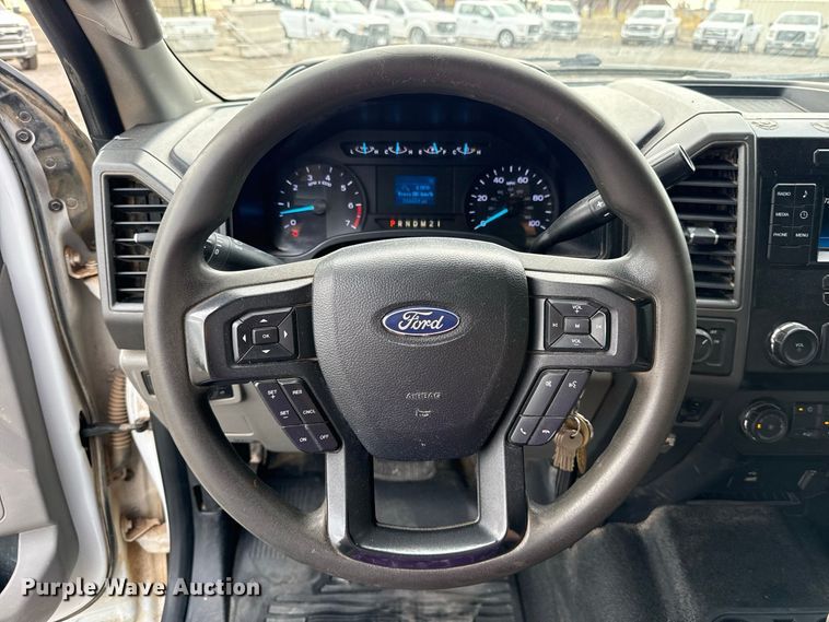image for item FC4448 2019 Ford F250 Super Duty Ext. Cab pickup truck