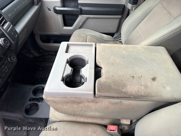 image for item FC4448 2019 Ford F250 Super Duty Ext. Cab pickup truck