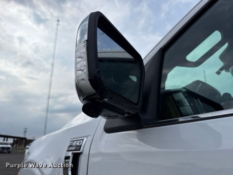 image for item FC4450 2022 Ford F150 Crew Cab pickup truck
