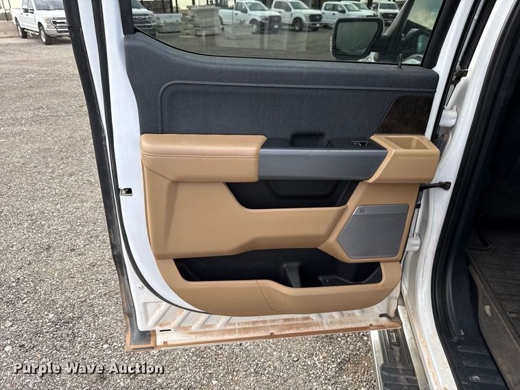 image for item FC4450 2022 Ford F150 Crew Cab pickup truck