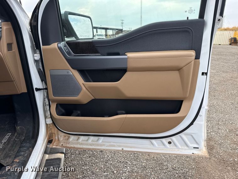 image for item FC4450 2022 Ford F150 Crew Cab pickup truck