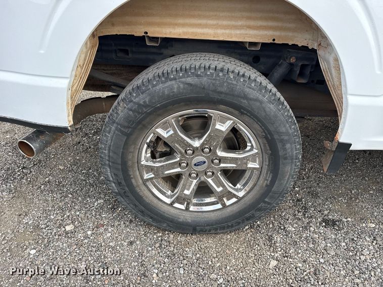 image for item FC4450 2022 Ford F150 Crew Cab pickup truck